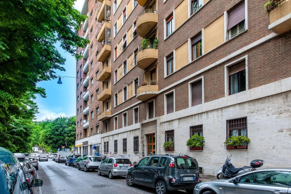 Alessandro A San Pietro Best Bed Bed and Breakfast in Rome