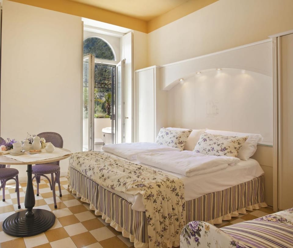Bellavista Lakefront Hotel in Riva del Garda