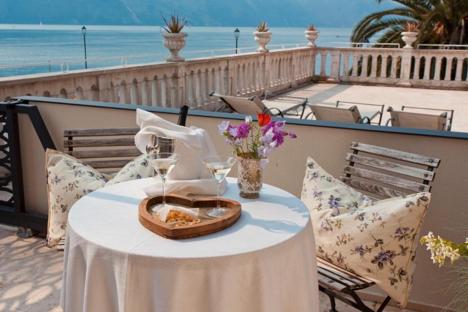 Bellavista Lakefront Hotel in Riva del Garda