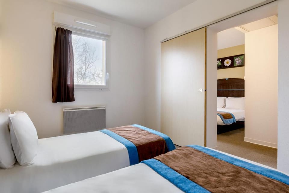 Sure Hotel by Best Western St-Amand-Les-Eaux Hotel in Hauts-de-France