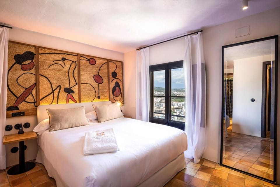 Hotel La Torre del Canonigo - Small Luxury Hotels Hotel in Ibiza