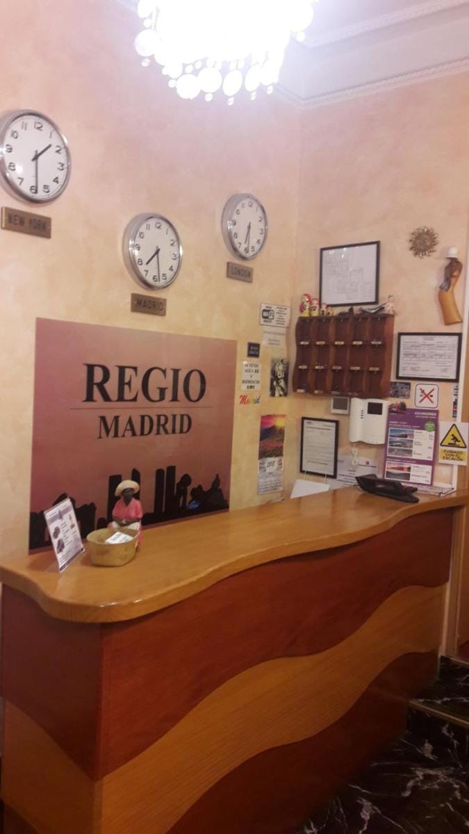 Hostal Regio Bed and Breakfast in Centro