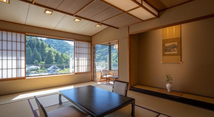 Arima Onsen Takayamaso Hanano Hotel in Kobe