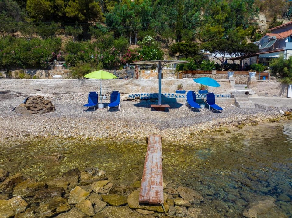 Elena's Seafront Deluxe Studios Apartment in Zakynthos, Greece