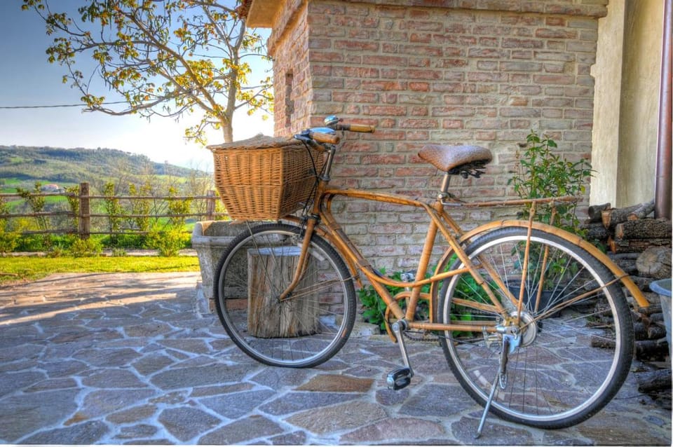 La Ghirlanda Wine Resort Farm Stay in Umbria