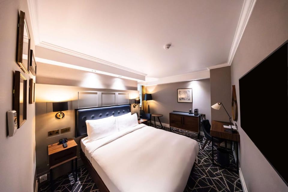 100 Queen's Gate Hotel London, Curio Collection by Hilton Hotel in City of Westminster