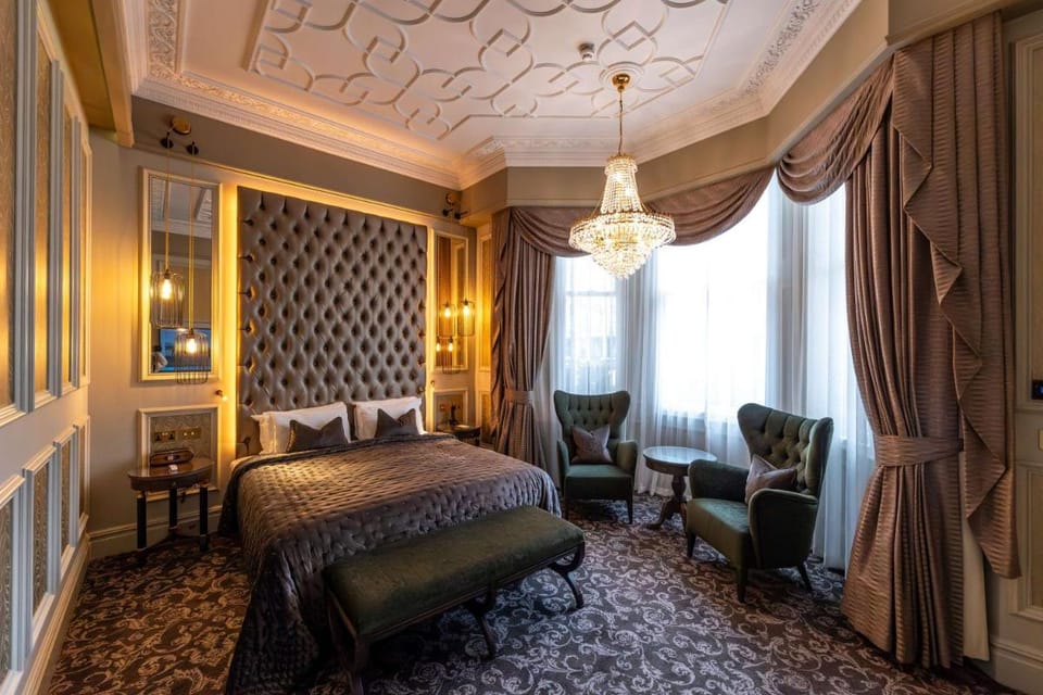 100 Queen's Gate Hotel London, Curio Collection by Hilton Hotel in City of Westminster