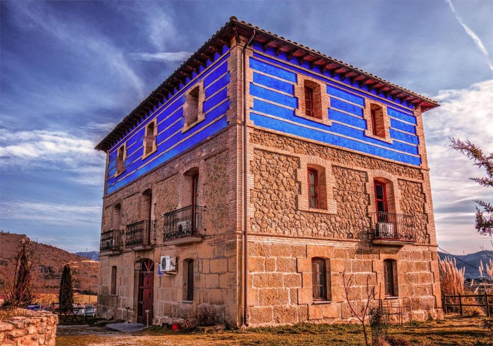 Hotel Boutique Bodegas De Arnes - Adults Only Hotel in Catalonia