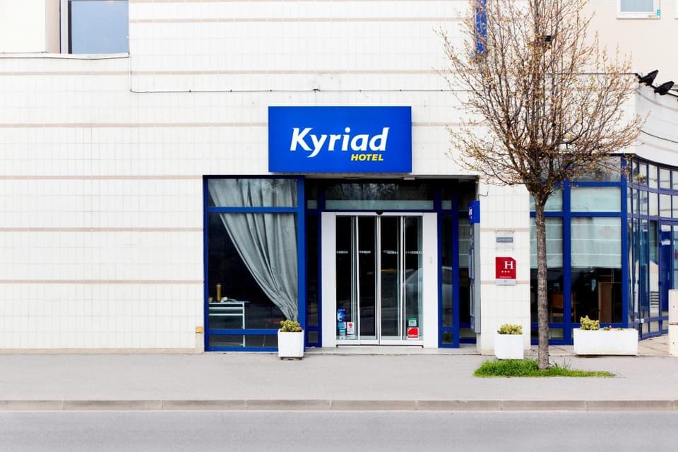 Kyriad Viry-Chatillon Hotel in Île-de-France