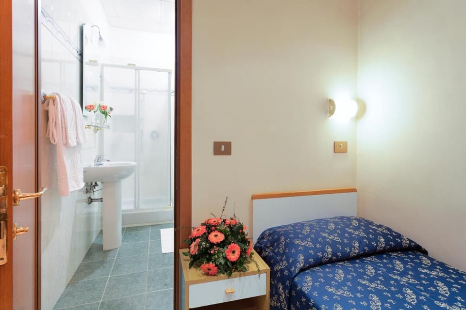 Hotel Oriente Hotel in Rome