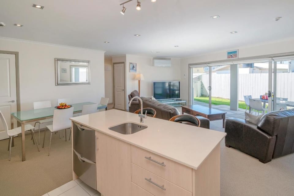 Crow's Nest Apartments Apartment in Whitianga