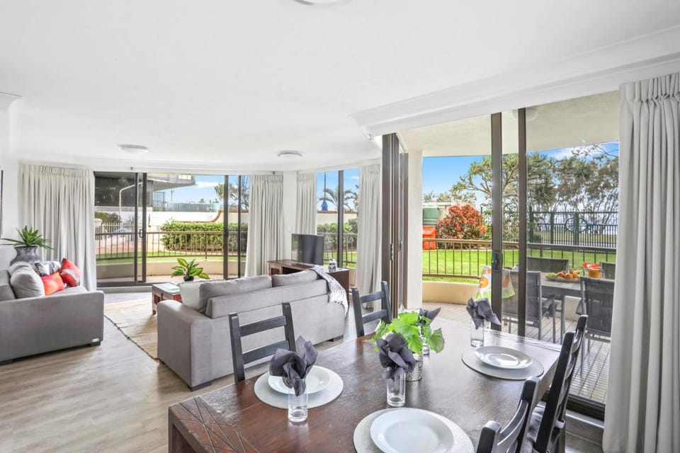 Boulevard North Holiday Apartments Apartment hotel in Broadbeach Boulevard