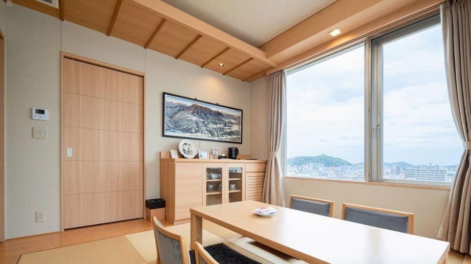 Kowakuen Haruka Ryokan in Japan