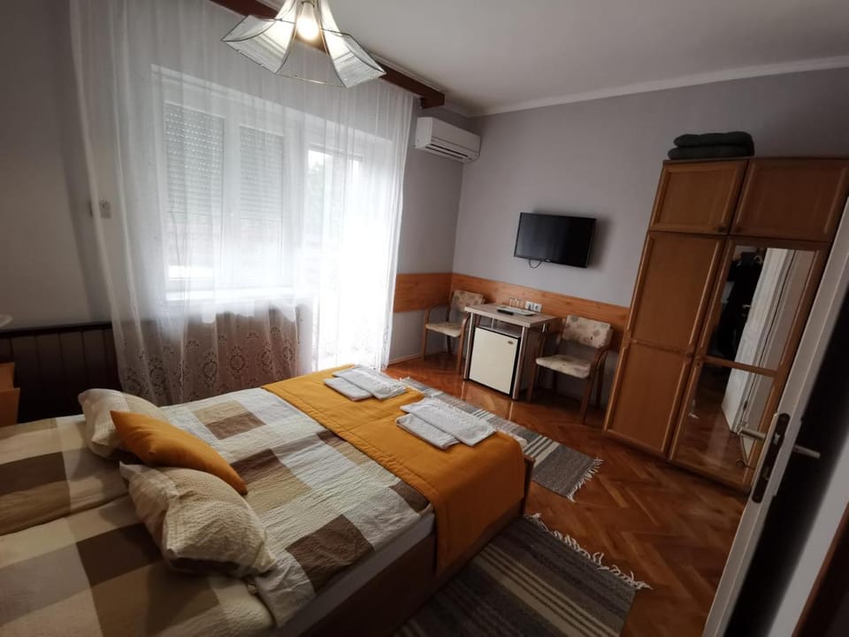 Kántás Vendégház Tihany Bed and Breakfast in Hungary