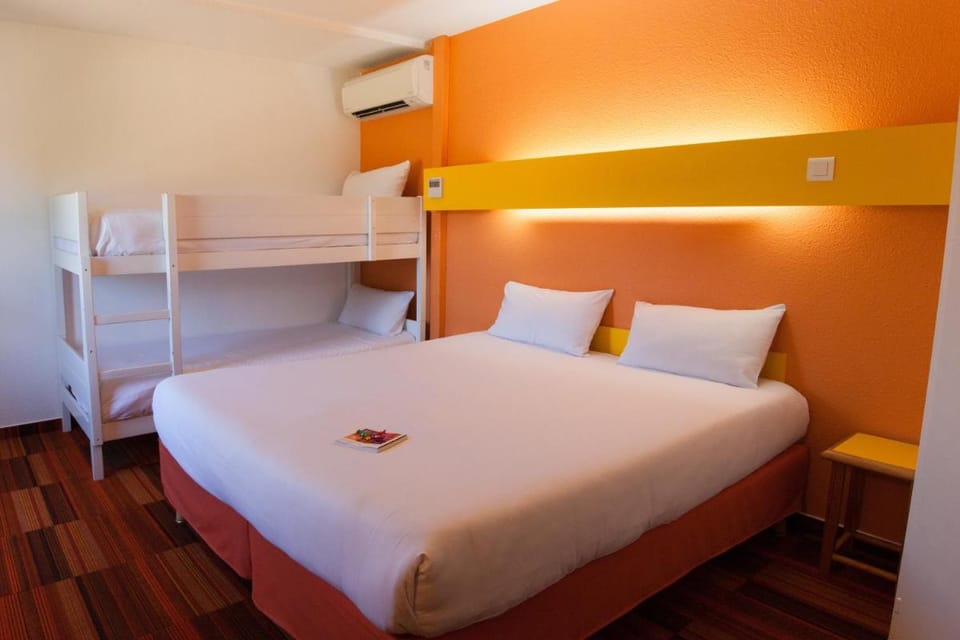 The Originals Access, HÃ´tel Bordeaux Lac Hotel in Bordeaux