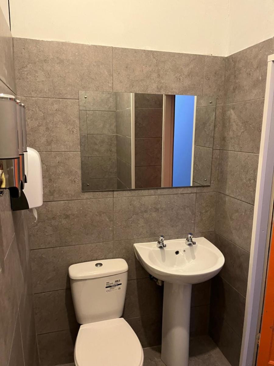 Heroesbunkz Hotel in Newcastle upon Tyne