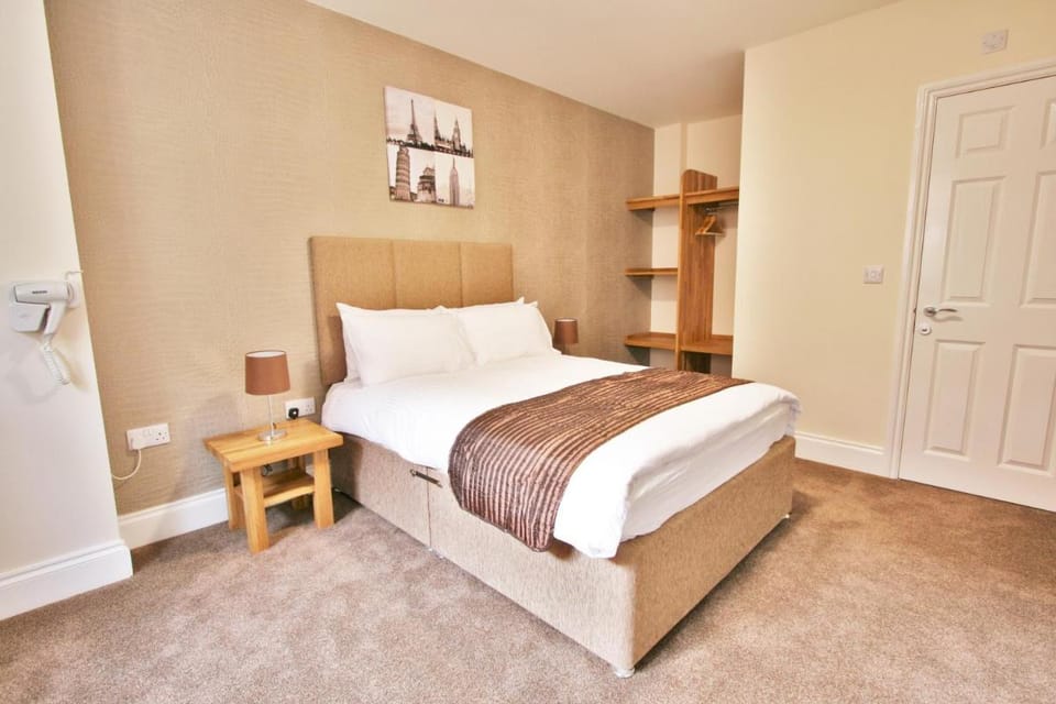 New County Hotel & Serviced Apartments by RoomsBooked Hotel in Gloucester