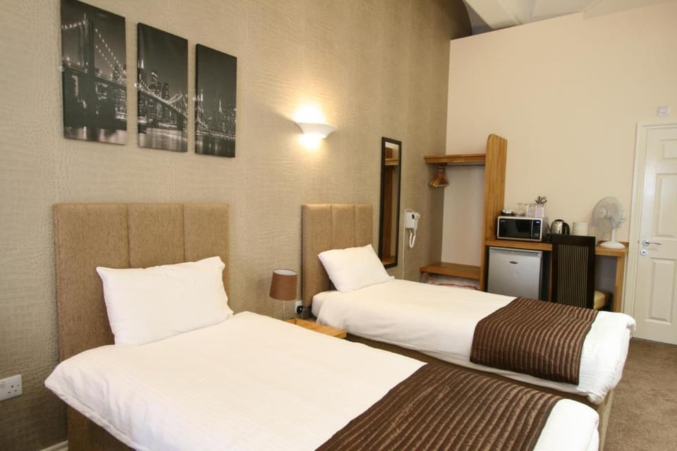 New County Hotel & Serviced Apartments by RoomsBooked Hotel in Gloucester