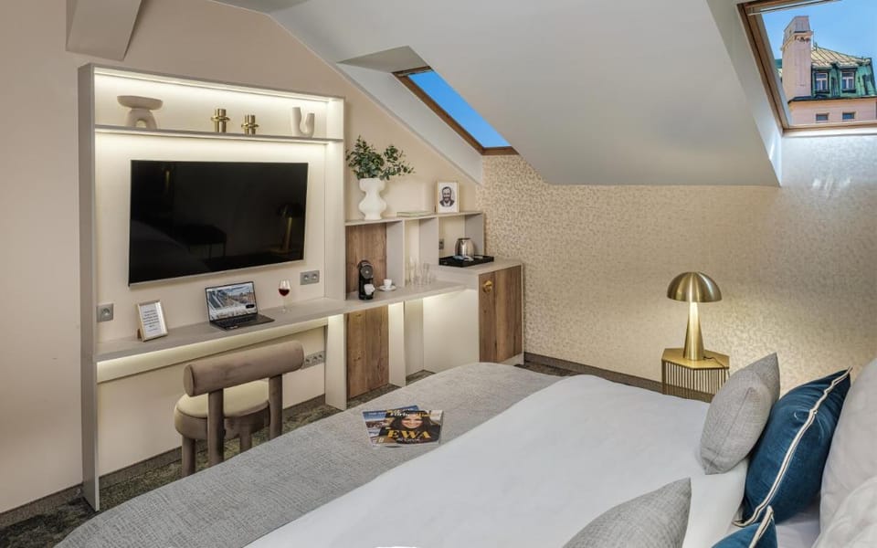 Hotel Maestro by Adrez Hotel in Prague