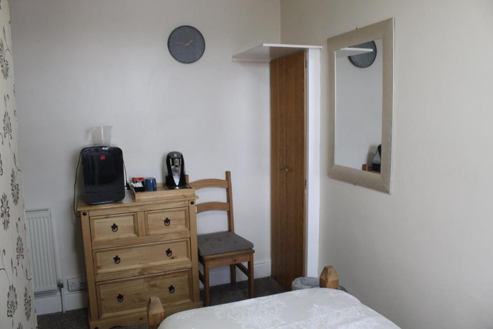 Oakwell Guest House Bed and Breakfast in Bridlington