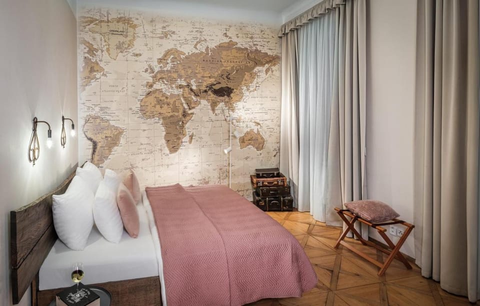 Six Continents Apartment in Prague