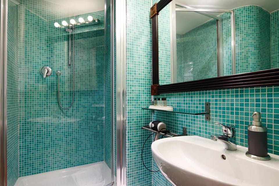 HT N°9 Colosseo Bed and Breakfast in Rome