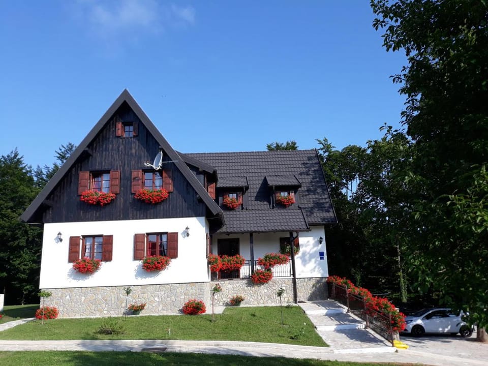 Pansion Breza Bed and Breakfast in Plitvice Lakes Park