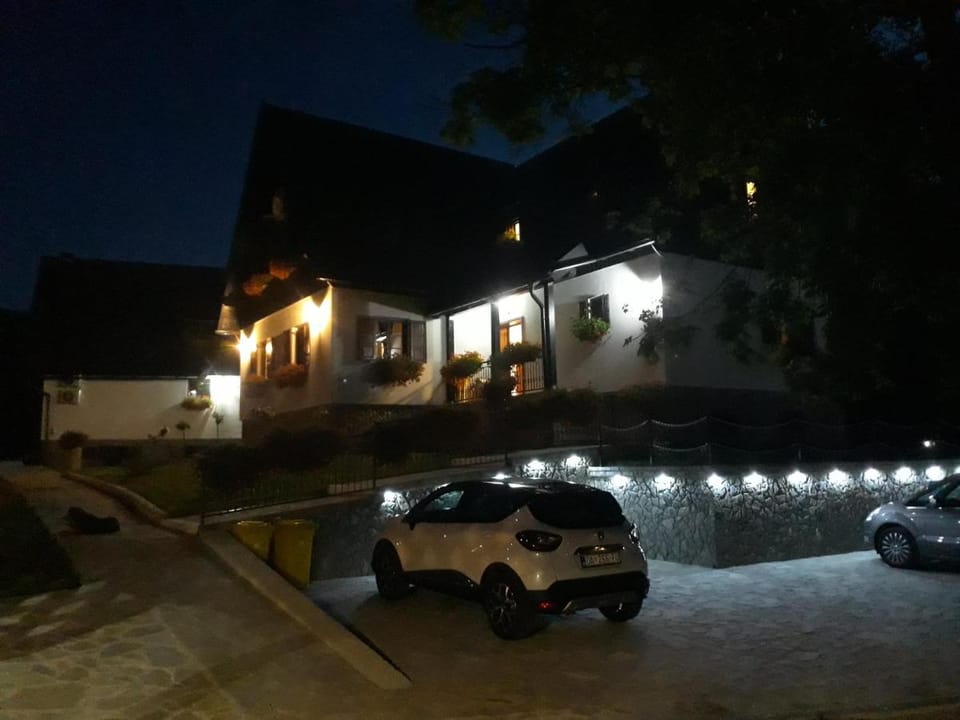 Pansion Breza Bed and Breakfast in Plitvice Lakes Park
