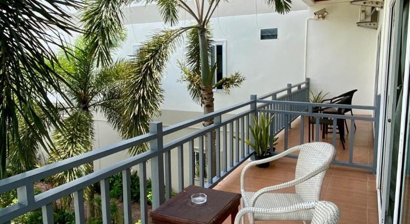 Lanta Just Come Hotel Bed and Breakfast in Sala Dan