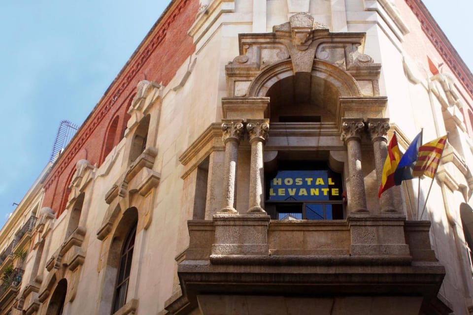 Hostal Levante Barcelona Bed and Breakfast in Barcelona