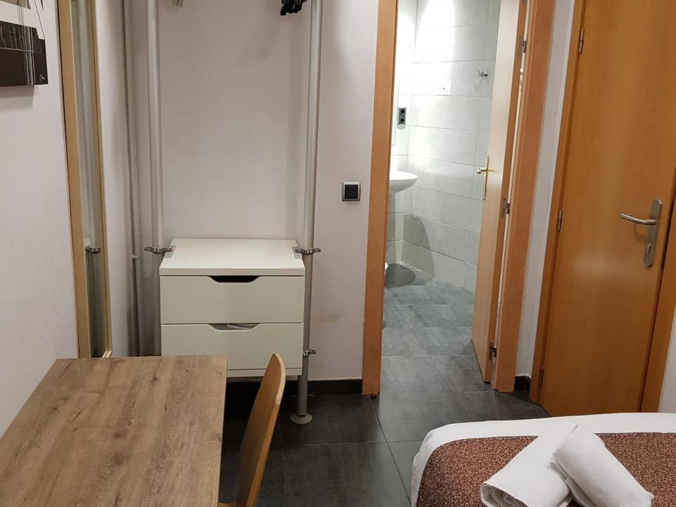 Hostal Levante Barcelona Bed and Breakfast in Barcelona