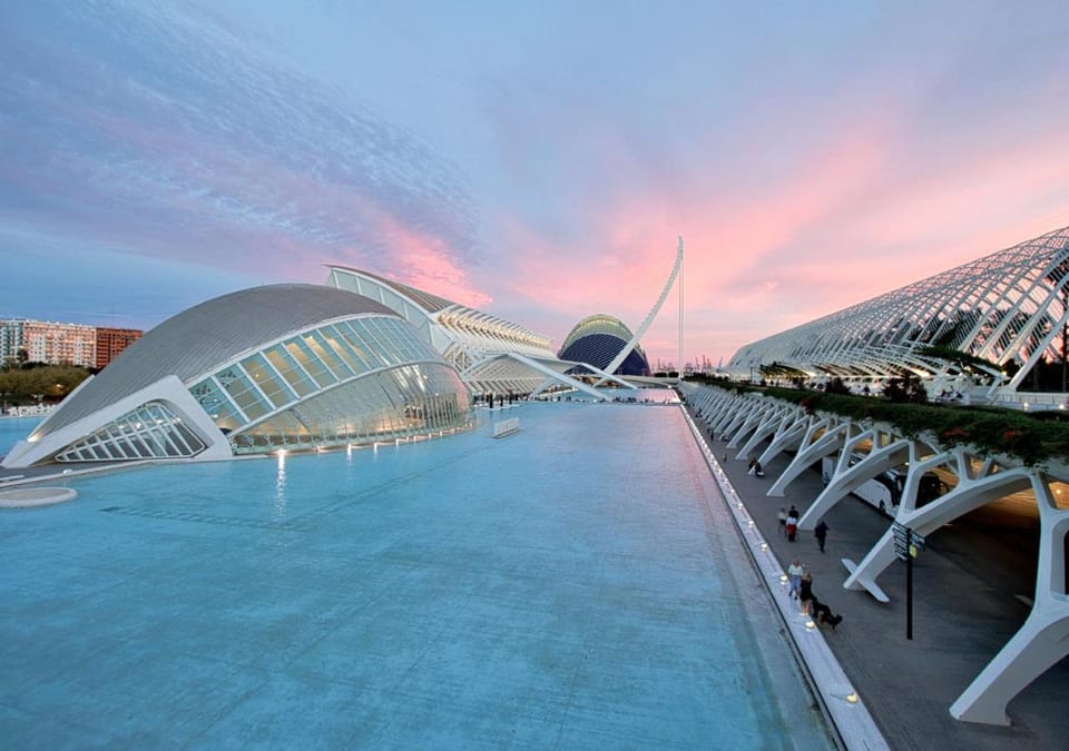 VALOLA Boutique Rooms Bed and Breakfast in Valencia