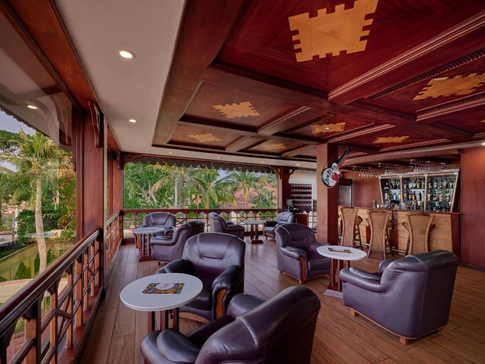 Sterling Lake Palace Alleppey Resort in Alappuzha