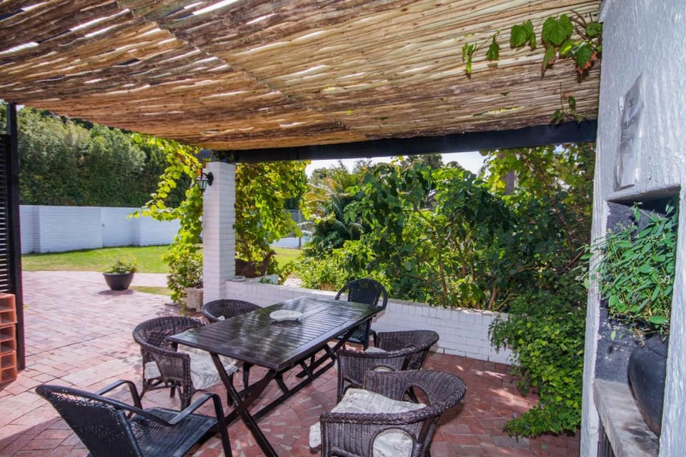 Forest Hall Guest House Bed and Breakfast in Port Elizabeth