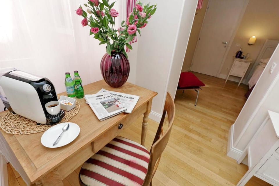 Guest House Amaranto Romano Bed and Breakfast in Rome