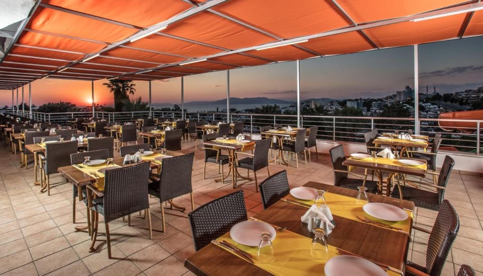 Palmin Hotel Hotel in Kusadasi