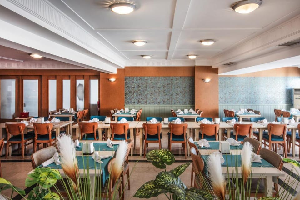 Palmin Hotel Hotel in Kusadasi