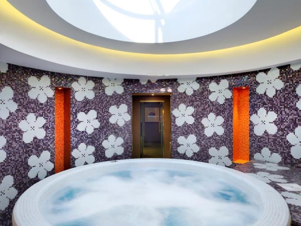Hues Boutique Hotel Hotel in Dubai