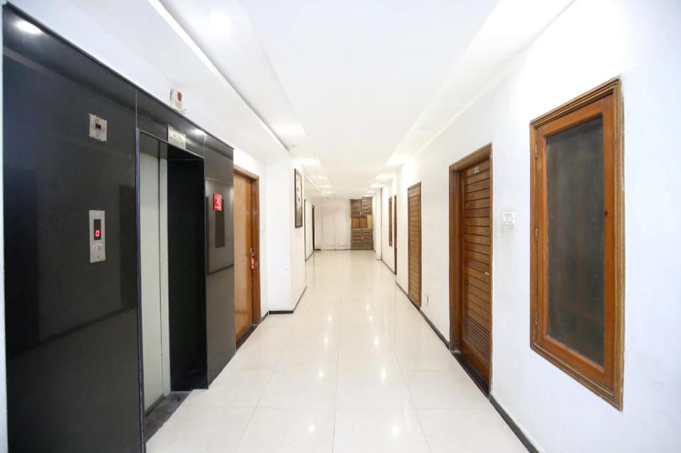Super Hotel O Queensland Hotel in Punjab, India