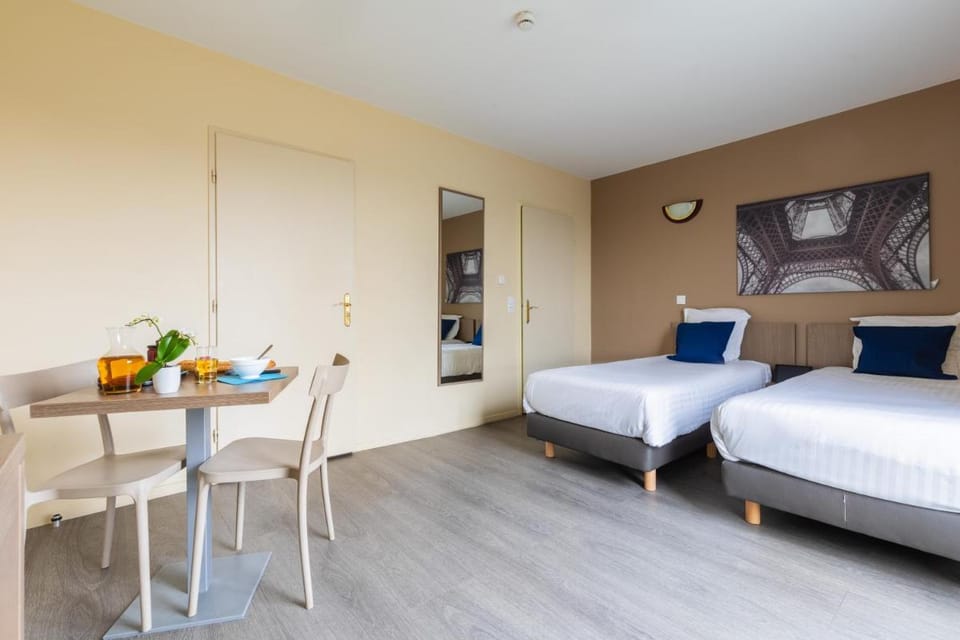 Zenitude Hôtel-Résidences Magny-les-Hameaux Apartment hotel in Île-de-France