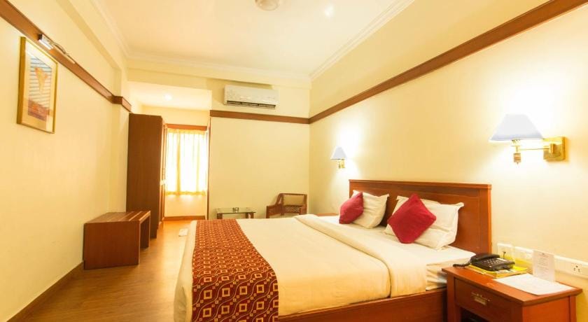 Hotel Aiswarya Hotel in Kochi