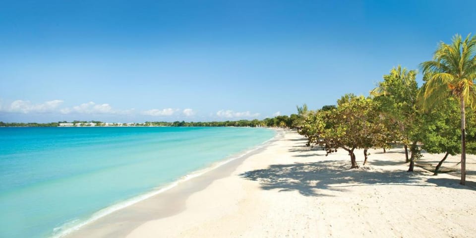 Couples Negril - All Inclusive - Couples Only Resort in Westmoreland Parish