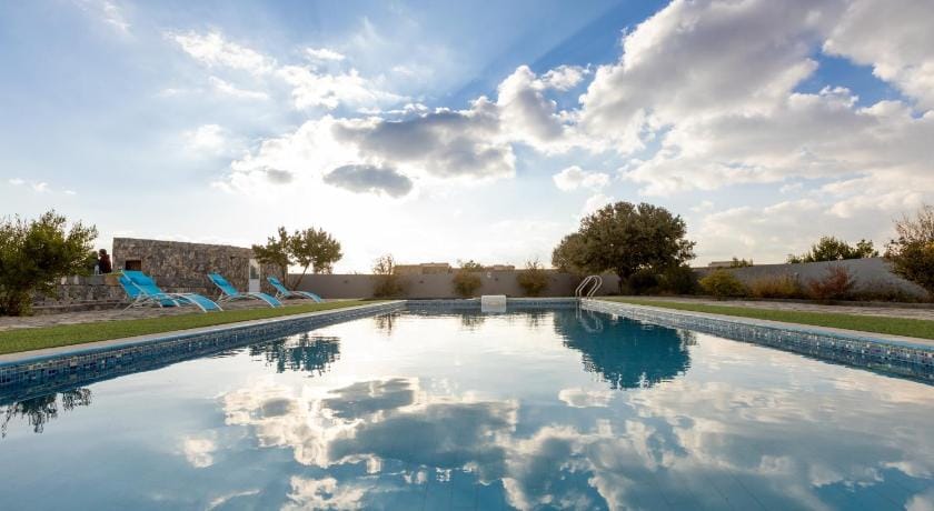 Jebel Shams Resort Hotel in Oman