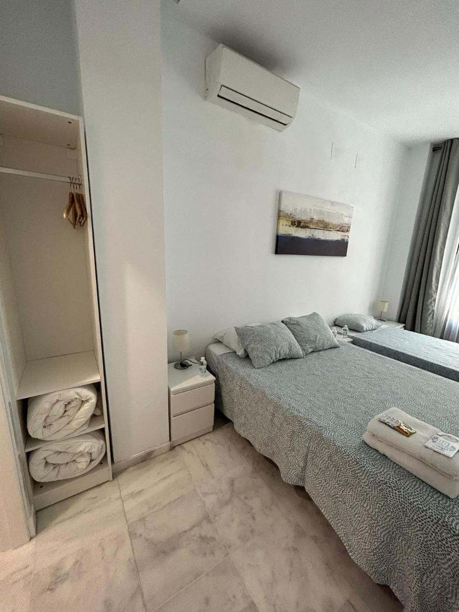 The Spot Central Hostel Bed and Breakfast in Seville