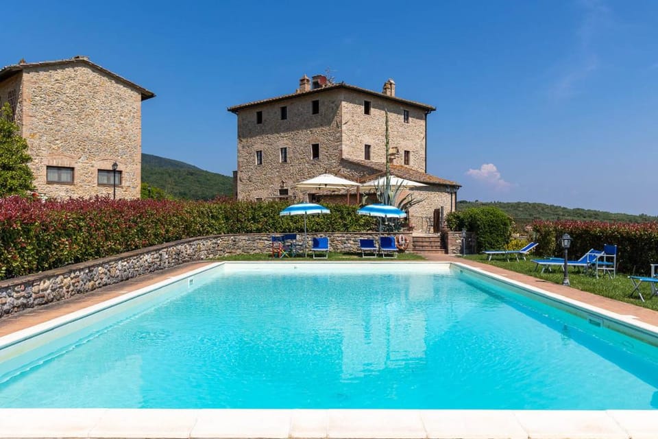 Agriturismo Il Casolare Di Bucciano Farm Stay in Tuscany
