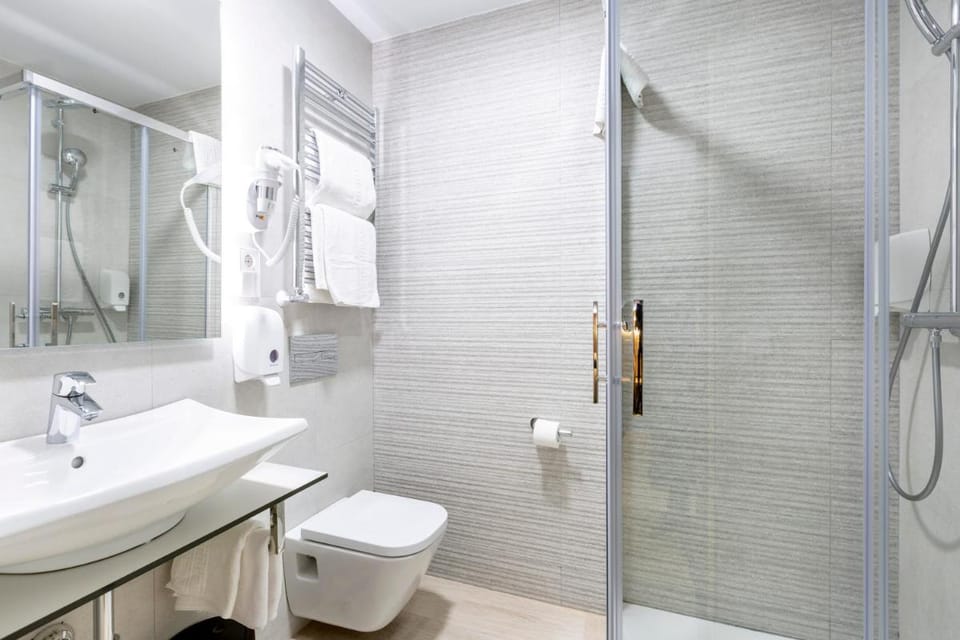 Hostal Abadia Madrid Bed and Breakfast in Centro