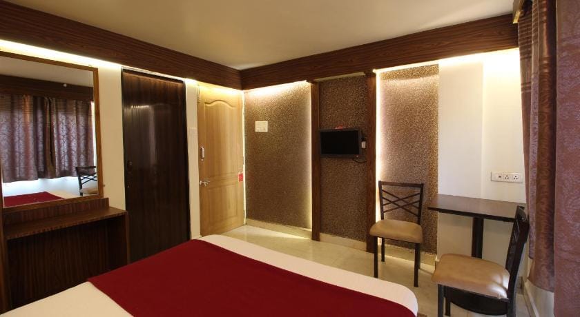 Round Cube Guest House Bed and Breakfast in Canacona