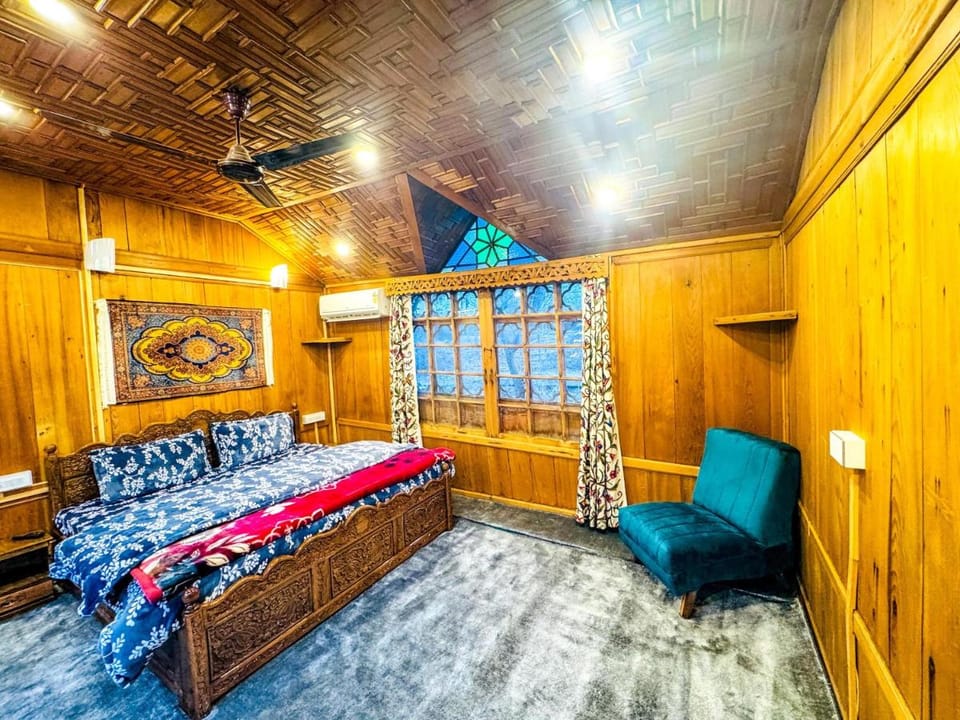 Peacock Houseboats Docked boat in India