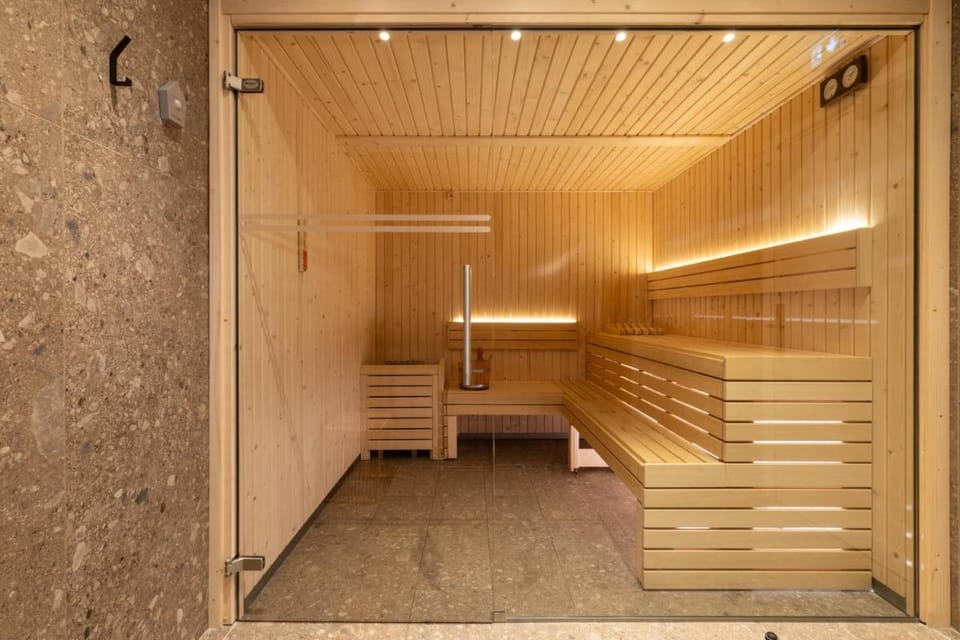 Ikonik Marengo Hotel in Nice