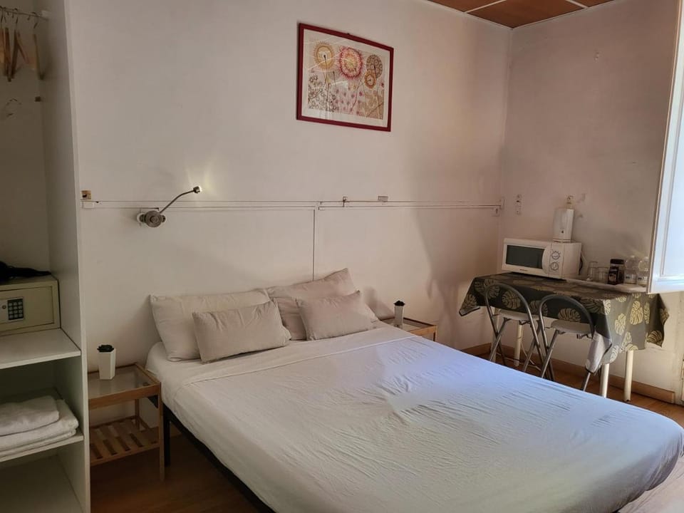 Barcelona Rooms 294 Bed and Breakfast in Barcelona